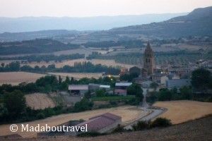 El pueblo de Loarre visto desde el castillo