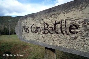 Cartel de entrada al Mas Can Batlle