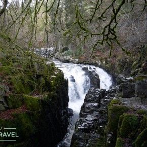 Cataratas de Black Linn en el Hermitage de Dunkeld