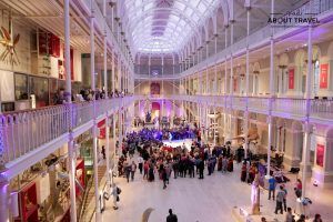 Noche en el Museo Nacional de Escocia en Edimburgo