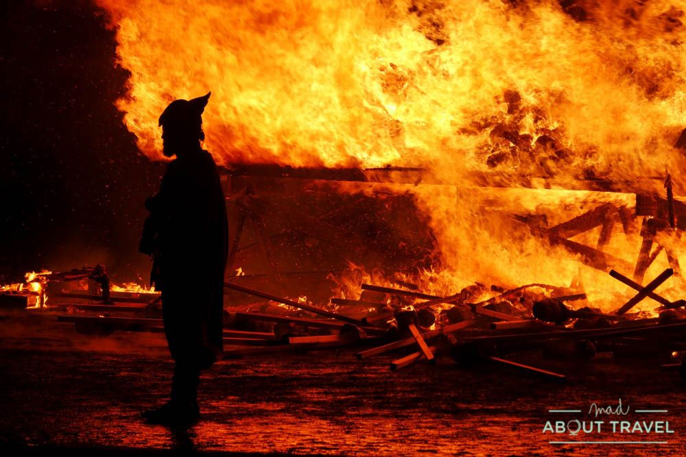 Up Helly Aa, festival vikingo en el norte de Escocia, Shetland