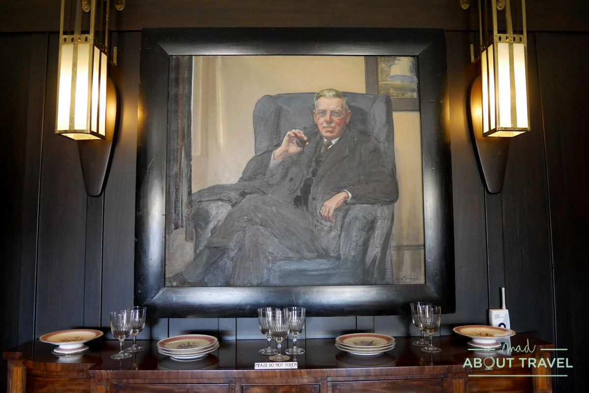 Retrato de Walter Blackie en la HIll House de Mackintosh, Escocia