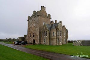 donde dormir en la ruta north coast 500: ackergill tower