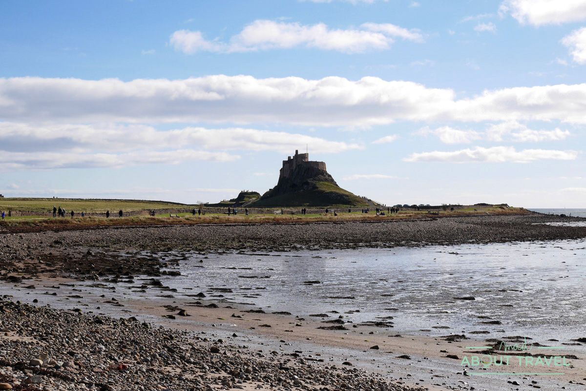 castillo de lindisfarne en northumberland