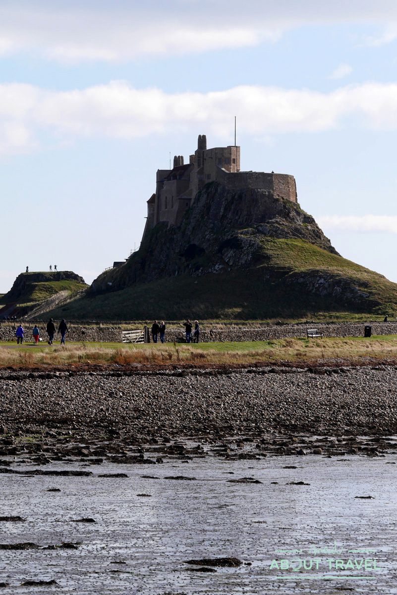castillo de lindisfarne en northumberland