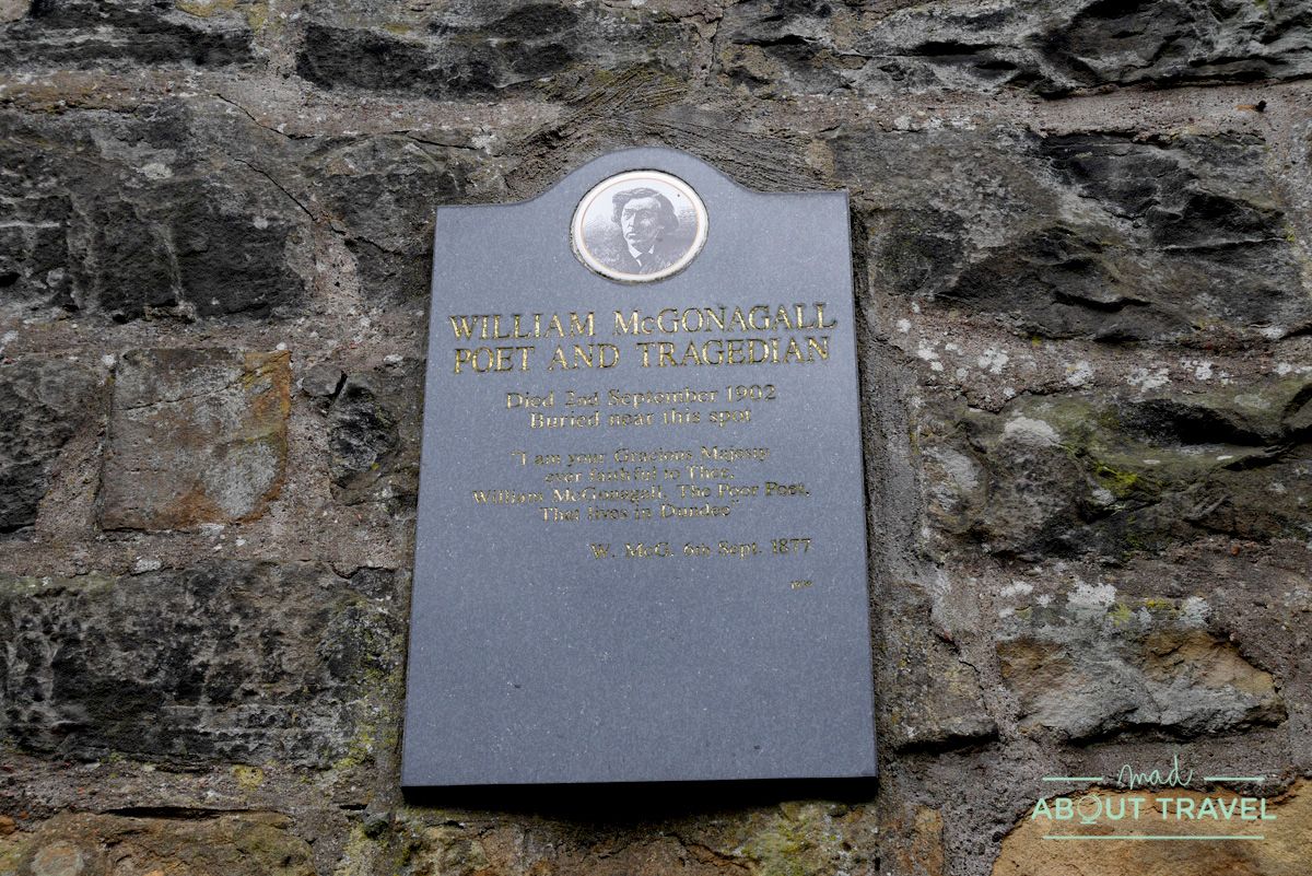 ruta de Harry Potter en Edimbugo: tumba de McGonagall