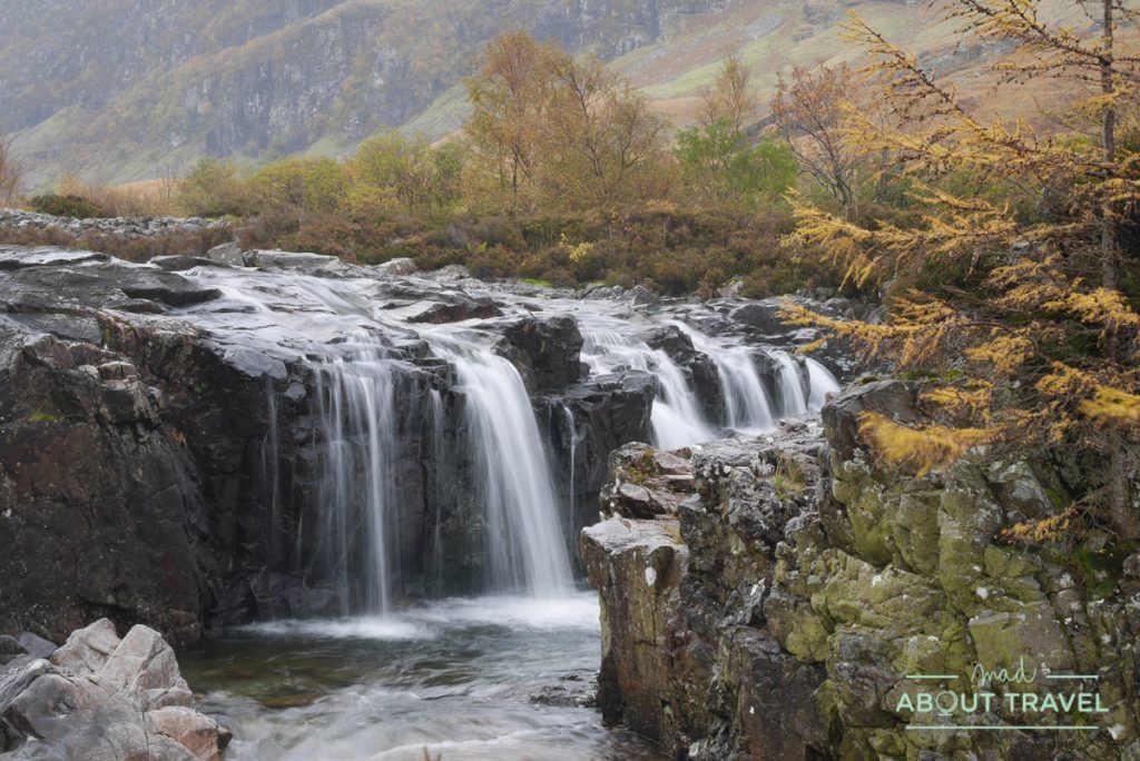 que ver en glencoe: cascada del río coe