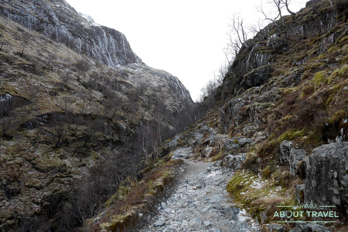 ruta senderista al Lost Valley de Glencoe