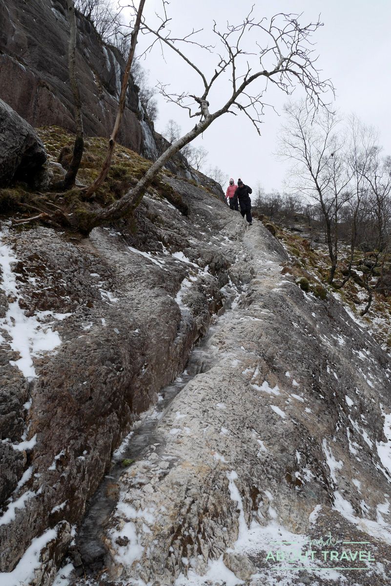 ruta senderista al Lost Valley de Glencoe