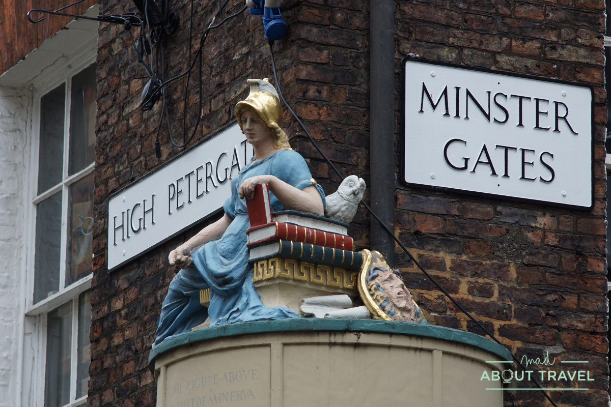 detalle en un callejón de York