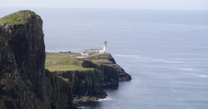 Faro de Neist Point en la isla de Skye