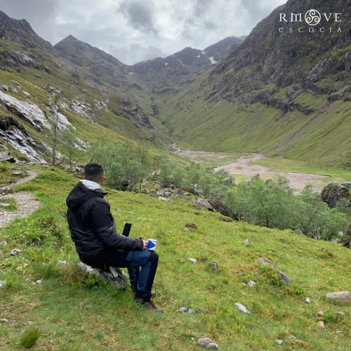 Tómate el café en medio de la nada como Rubén. Lost Valley, Highlands