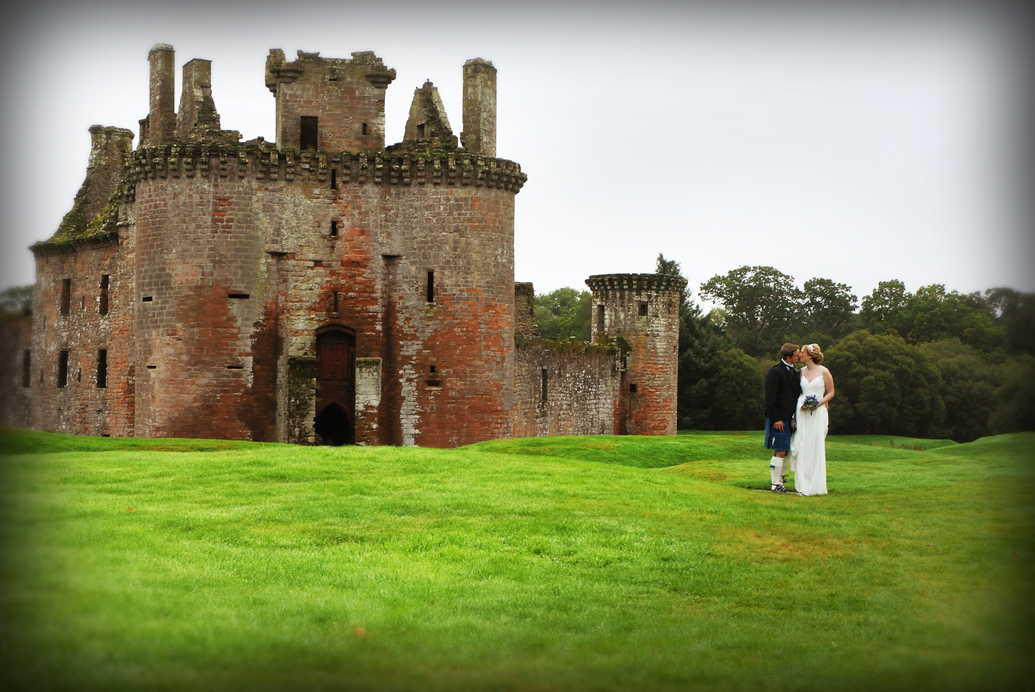 Fotos de la boda de mis amigos Leigh y James Pattie en el castillo de Caerlaverock