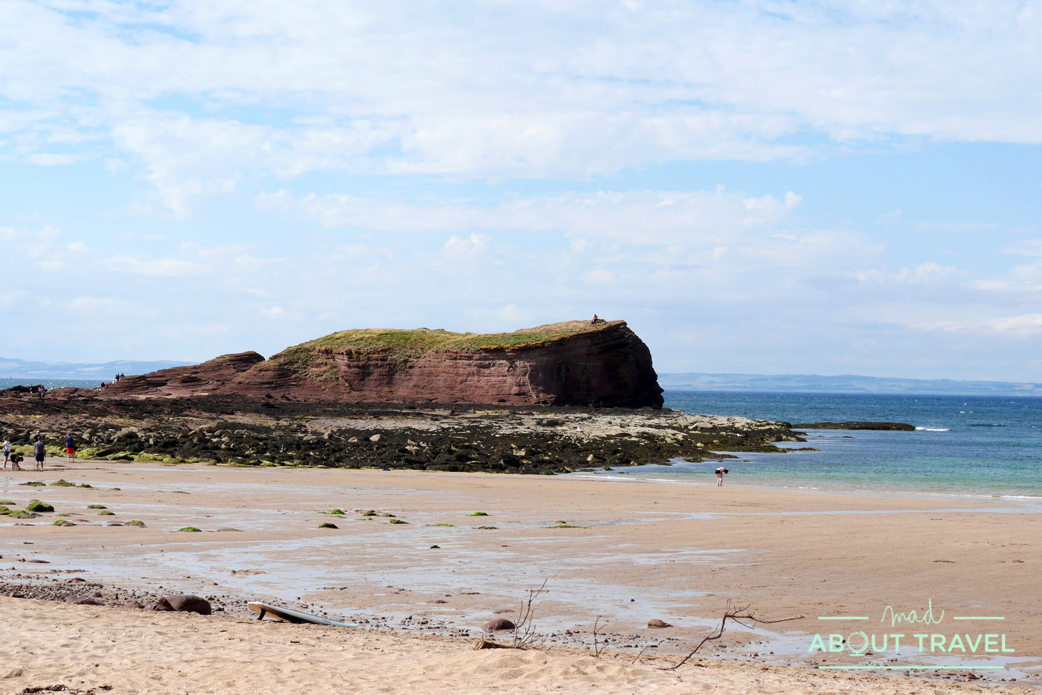 Playa de Seacliff en la costa de East Lothian