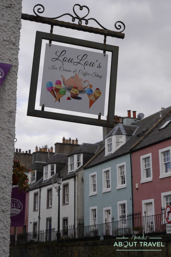 cartel de la heladería LouLou's en South Queensferry