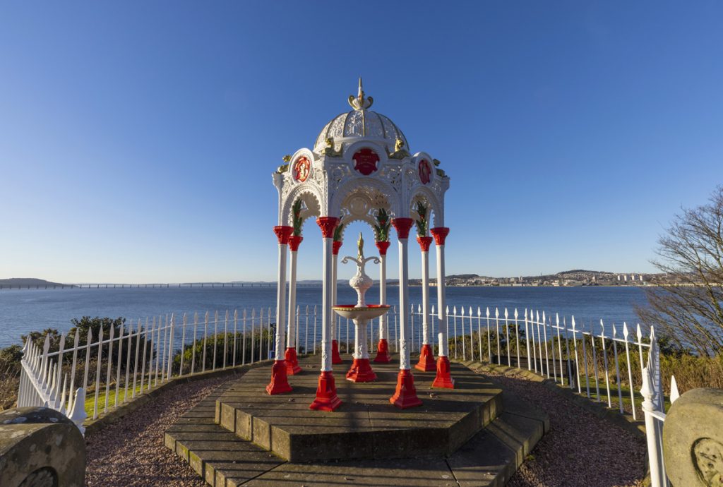 fuente victoriana en Newport on Tay, en el Fife Coastal Path