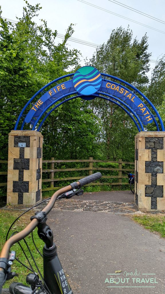 Inicio del Fife Coastal Path en KIncardine