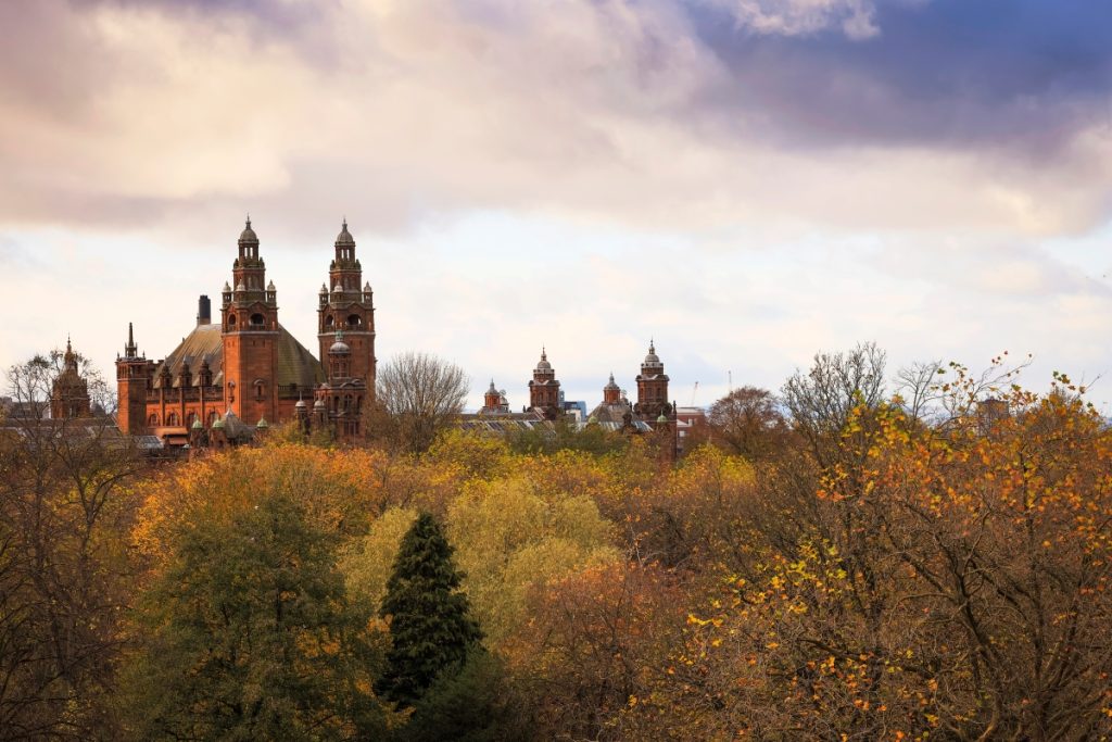 Museo de Kelvingrove visto desde Kelvingrove park, Glasgow